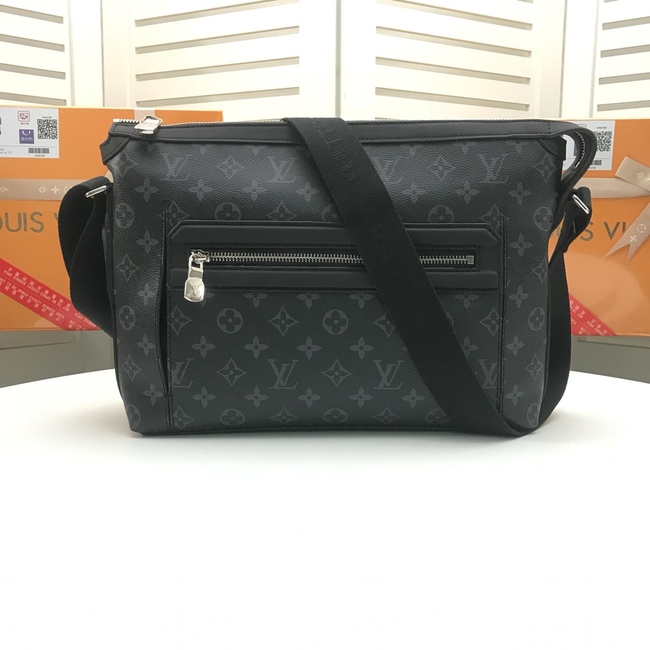 Louis Vuitton Crossbody Bag Code: M44223/