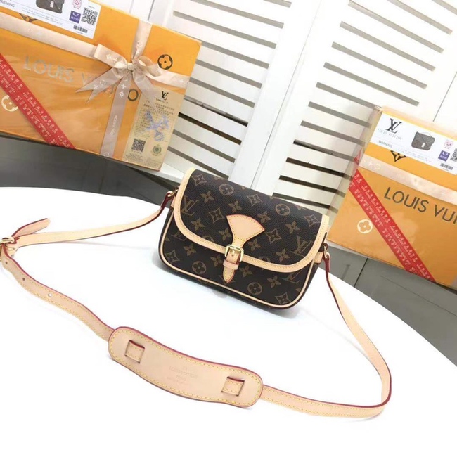 Louis Vuitton Crossbody Bag Code: M42251