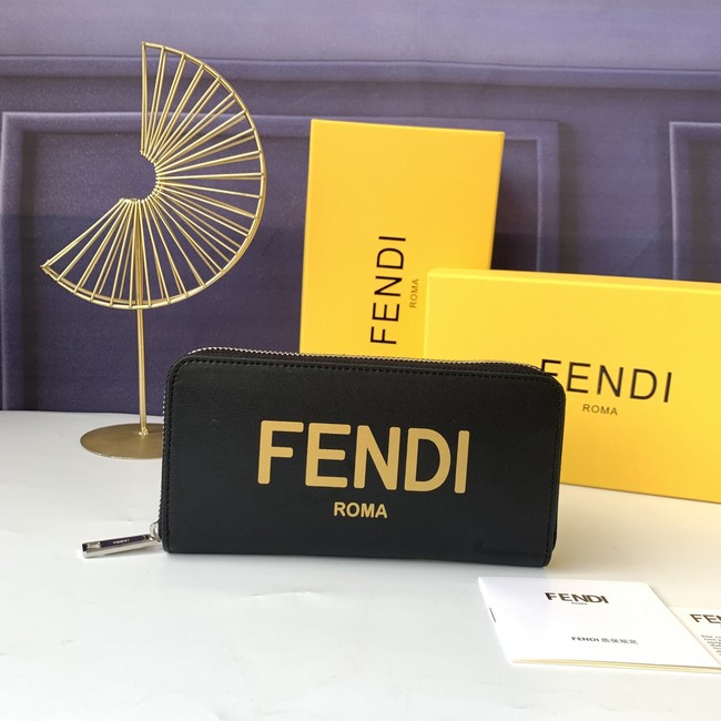 Fendi Handbag Code: F7M0210