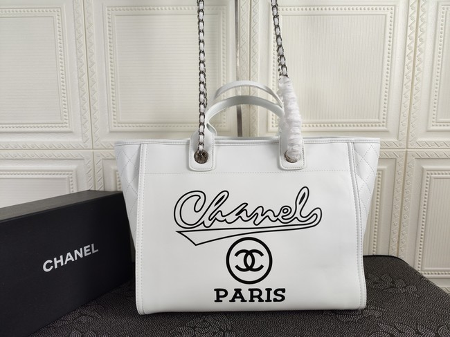 Chanel Large Capacity Cowhide Messenger Bag Code:66949