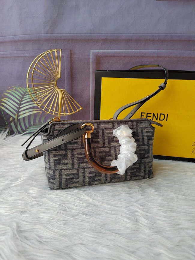 Fendi Crossbody Bag Code: F8Bs067