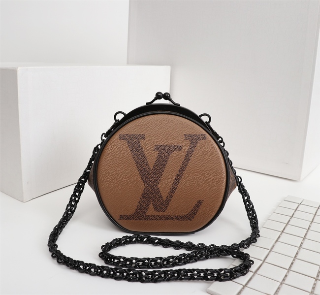 Louis Vuitton Crossbody Bag Code: M68606