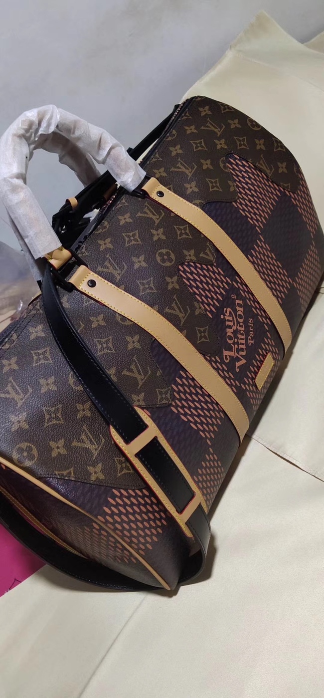 Louis Vuitton Handbag Code: M55560