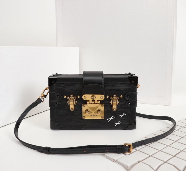 Louis Vuitton Petite Malle Monogram Bag Code: 94219/86286