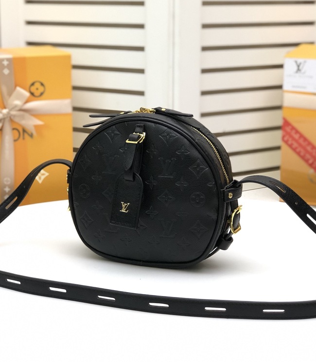 Louis Vuitton Nicolas Ghesquiè Canvas Bag Code: M45167
