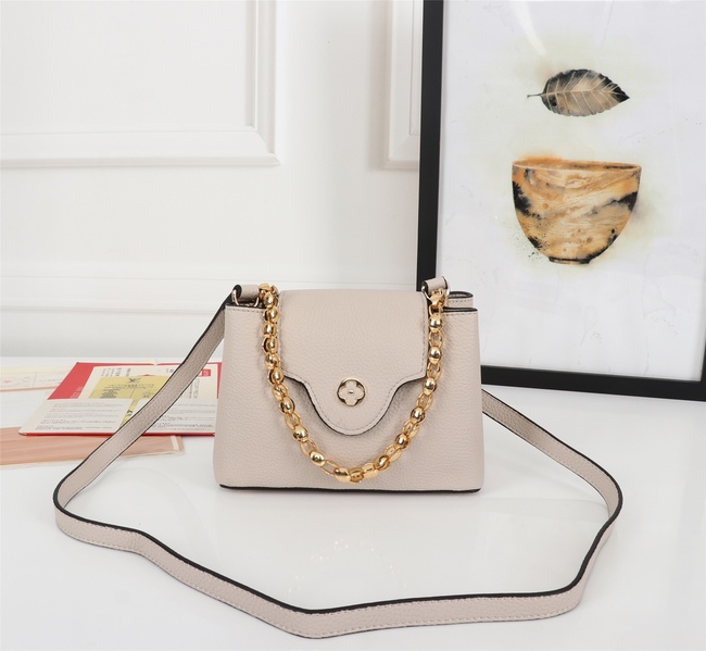 Louis Vuitton Capucines Mini Bag Code: M42935