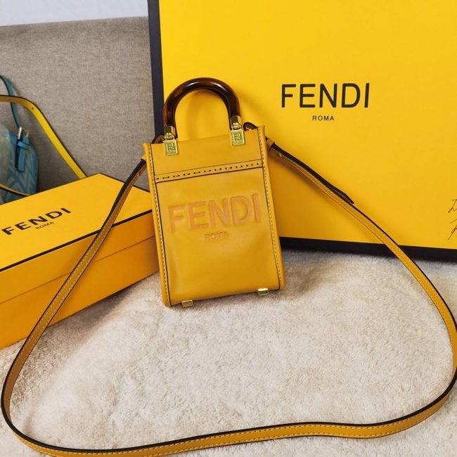 Fendi Crossbody Bag Code:5529