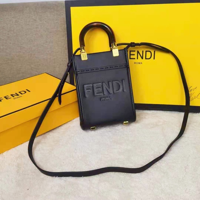 Fendi Crossbody Bag Code:5529