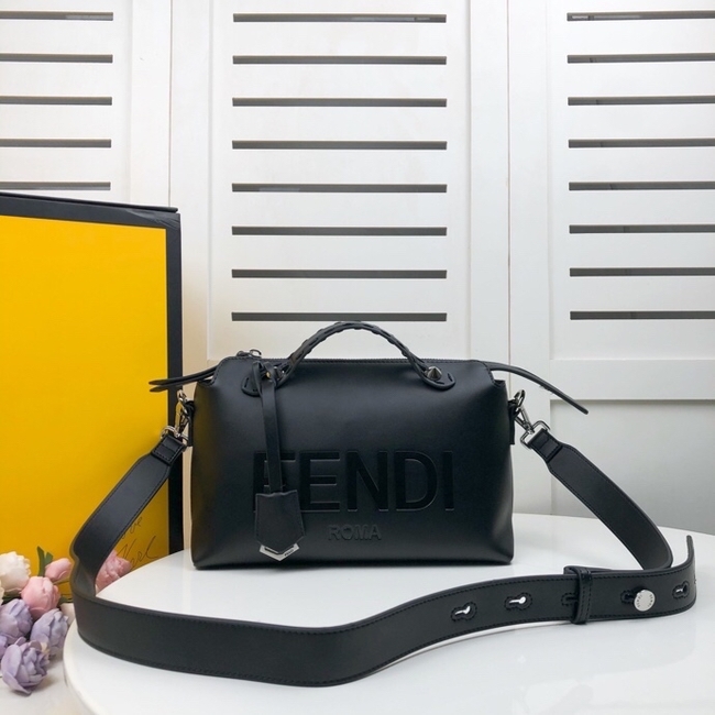 Fendi Crossbody Bag Code:6011