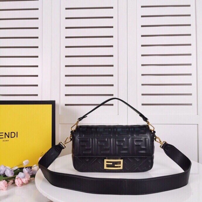 Fendi Baguette Medium Bag Code: F0191