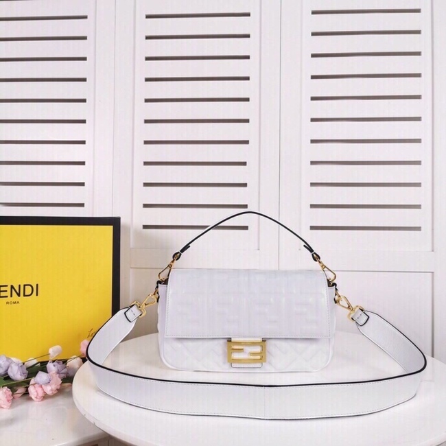 Fendi Baguette Medium Bag Code: F0191