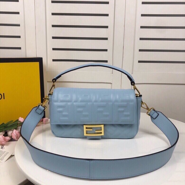 Fendi Baguette Medium Bag Code: F0191