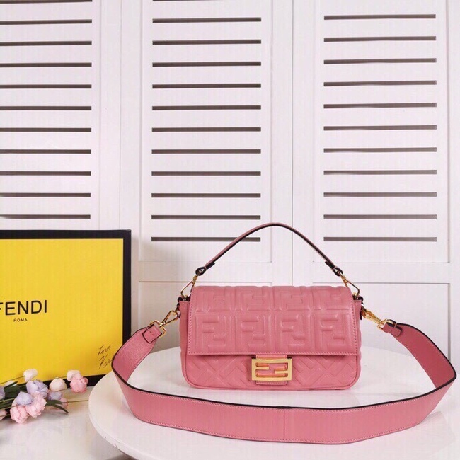 Fendi Baguette Medium Bag Code: F0191