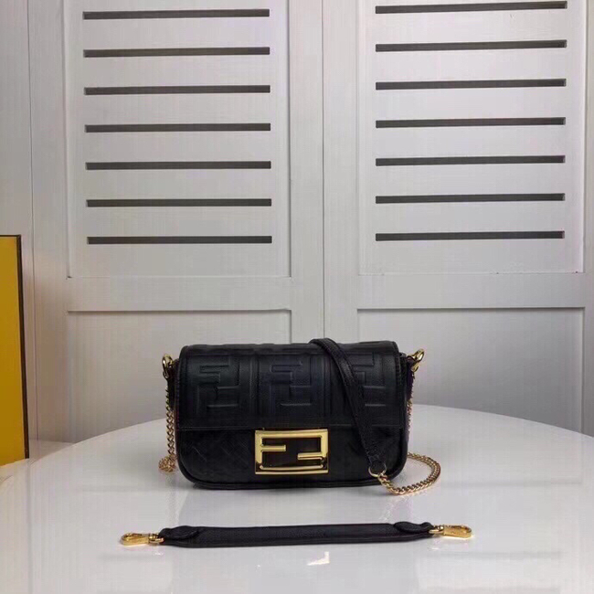 Fendi Crossbody Bag Code: F0193