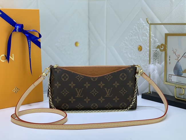 Louis Vuitton Palls Cluth Handbag Code: M41638/