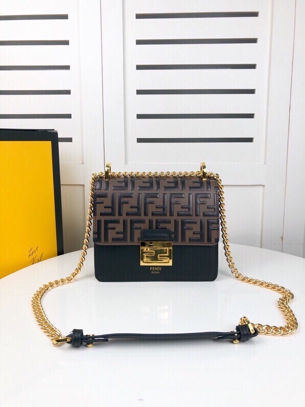Fendi All-Inclusive Embossed Design, Looks And Feels Super Nice Code:9237