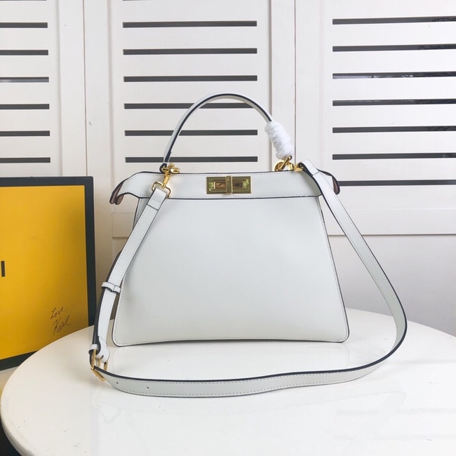 Fendi Peekaboo Iseeu Medium Bag Code:2021