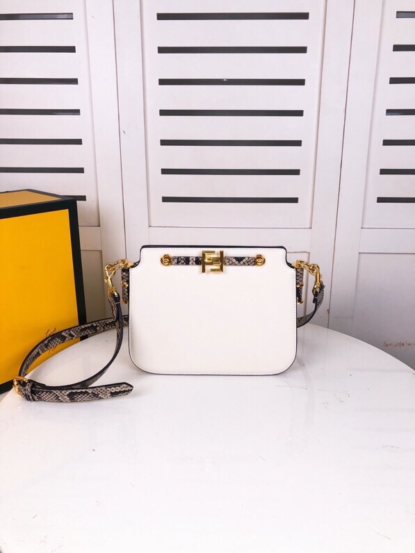 Fendi Touch Organ Bag Code: F109