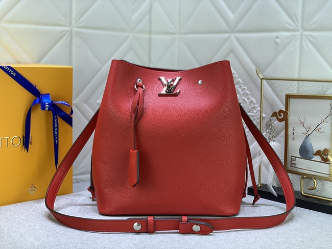 Louis Vuitton Crossbody Bag With Metal Hardware Code: M54677