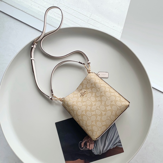 Coach Mollie22 Bucket Bag Code: Mollie22