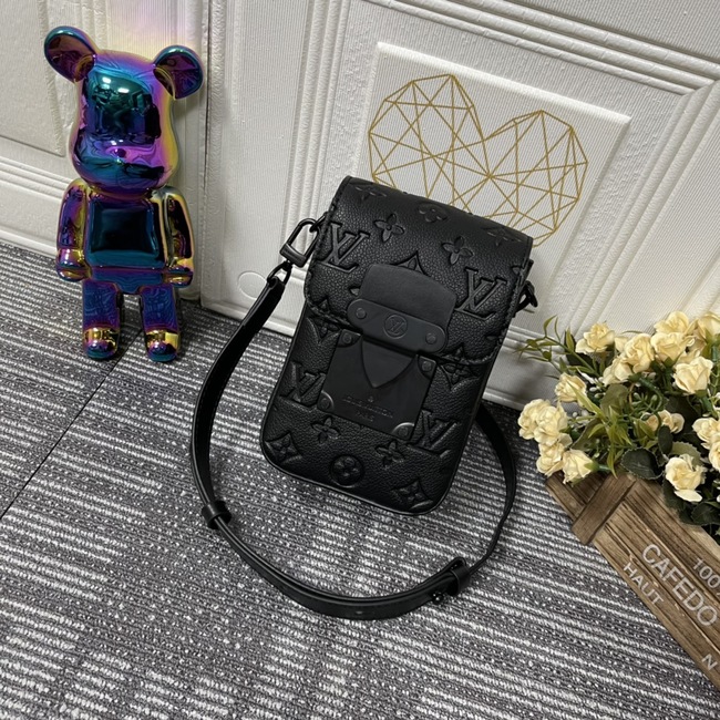 Louis Vuitton S-Lock Vertical Wearable Wallet Code: M81522/M81524