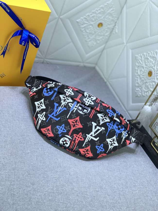 Louis Vuitton Discovery Belt Bag Code: M21397/M43644