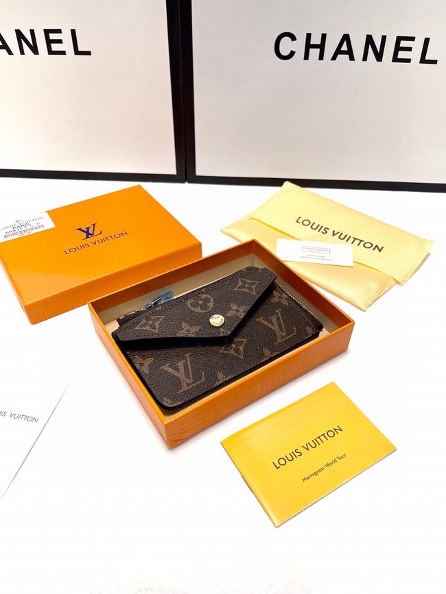 Louis Vuitton Damier Clutch