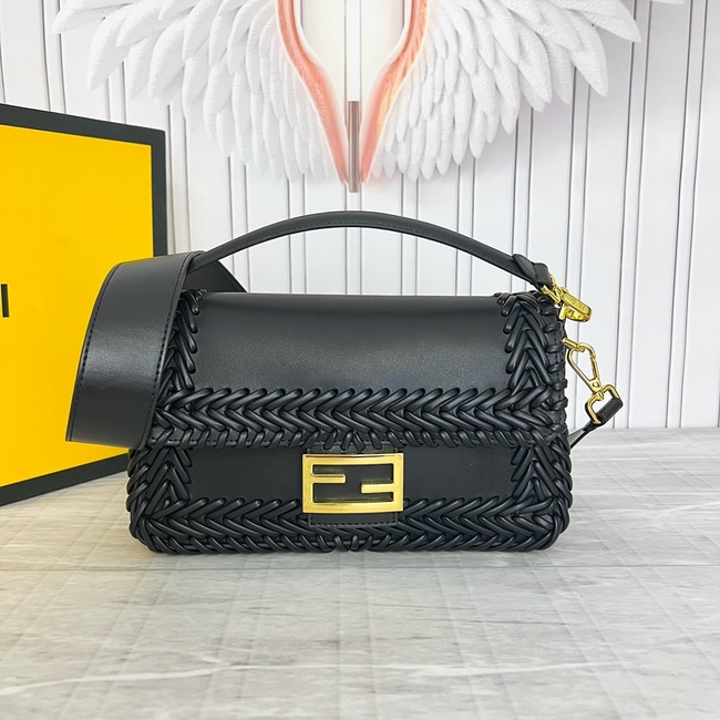 Fendi Baguette Medium Bag Code:5533