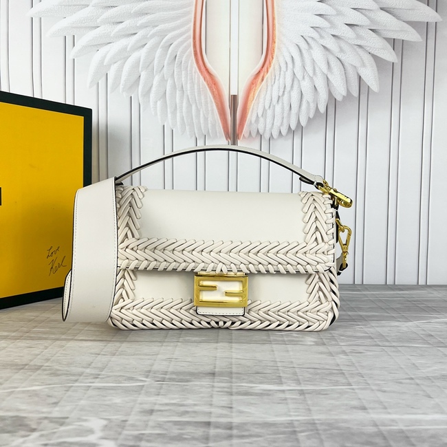 Fendi Baguette Medium Bag Code:5533