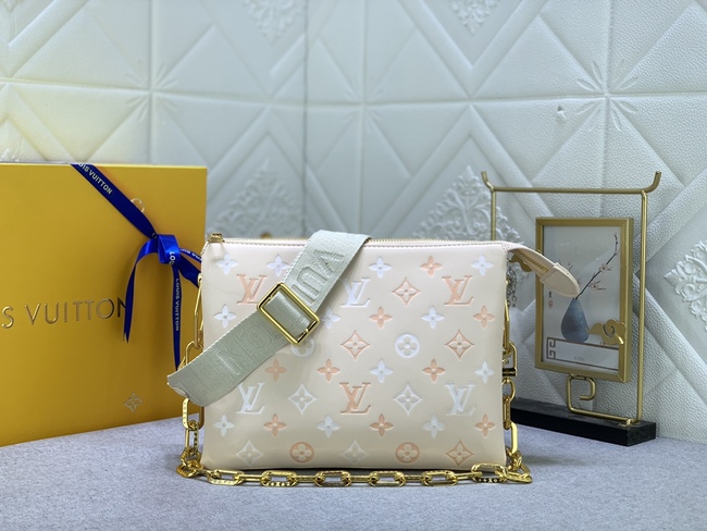 Louis Vuitton Coussin Small Bag Code: M22398