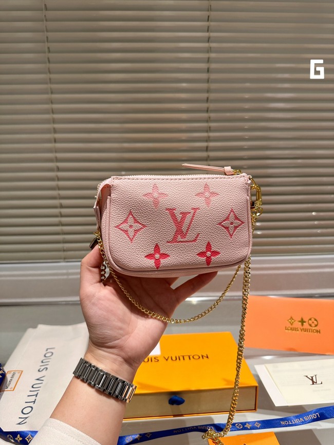 Louis Vuitton Mini Pochette Accessoires Clutch Code: M80501
