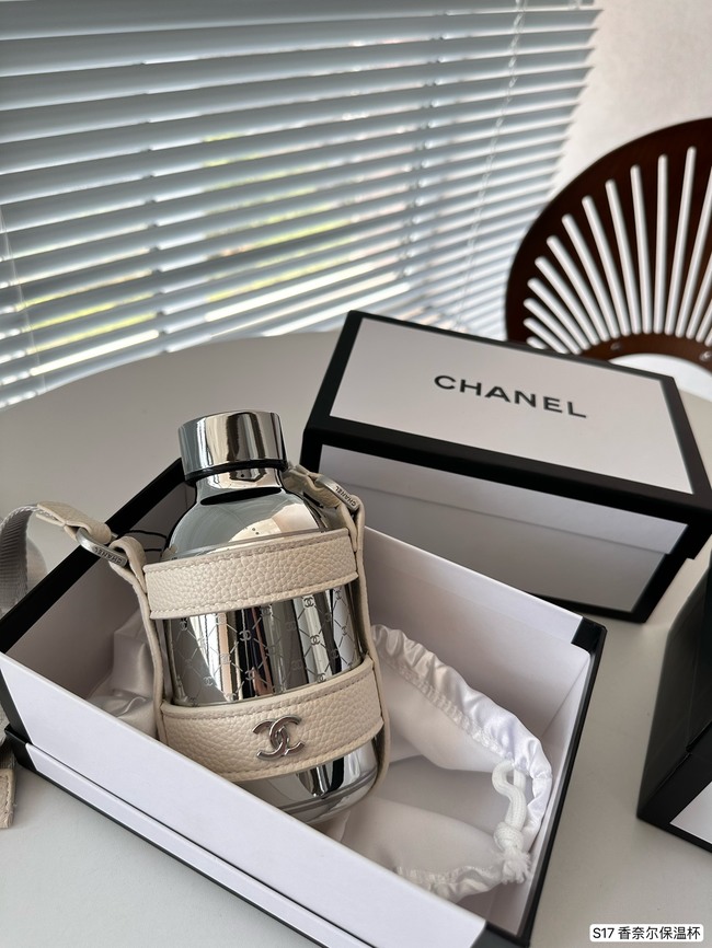 Chanel Letter 1Ogo Bag Kettle