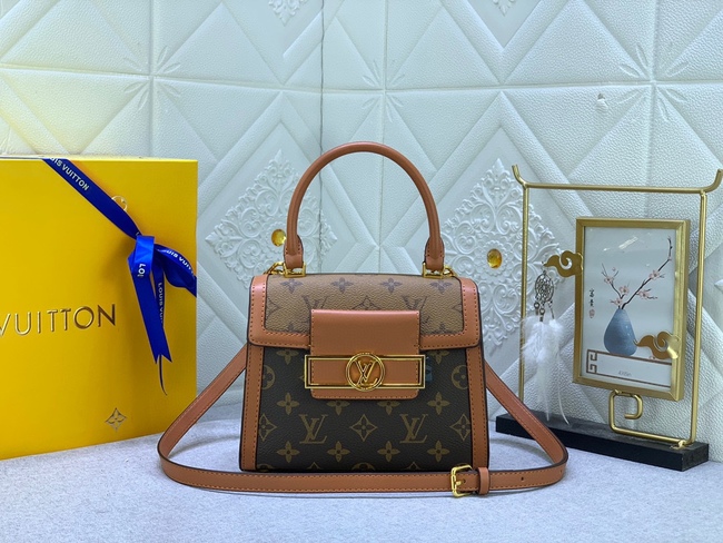 Louis Vuitton Pochette Metis Handbag Code: M43561/M46751