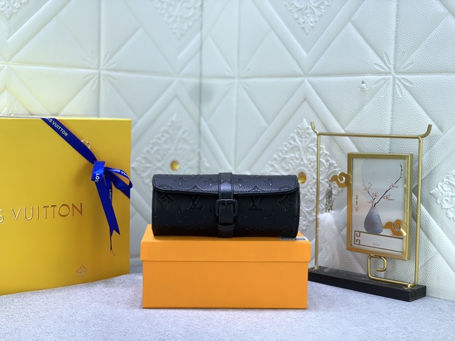 Louis Vuitton Monogram Taurillon Leather Watch Case Code: /M10147