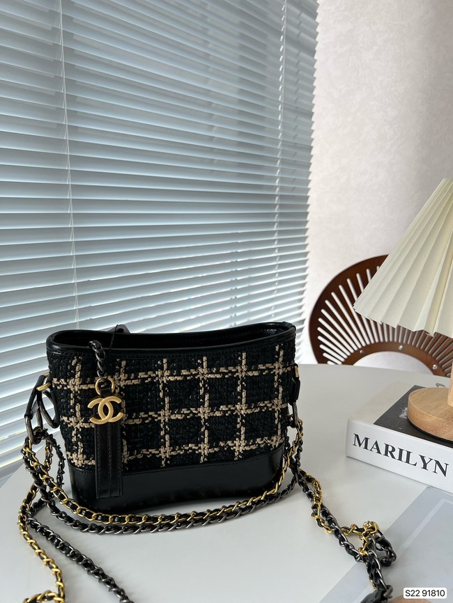 Chanel Vintage Hardware Crossbody Bag Code:91810