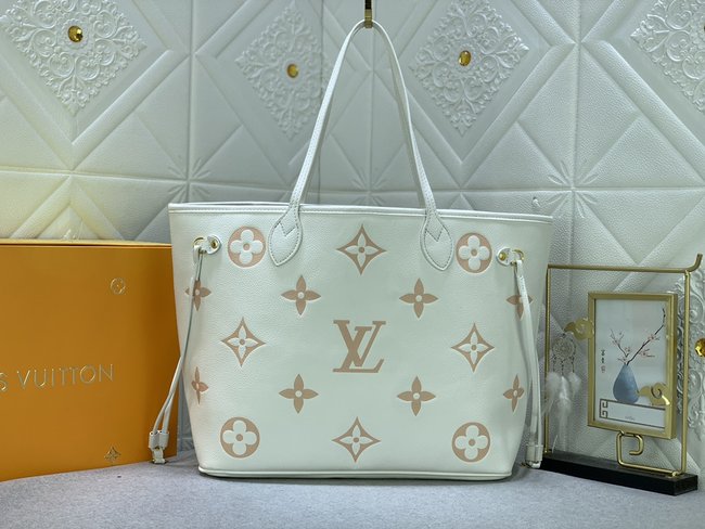 Louis Vuitton Neverfull Medium Bag Code: M45686
