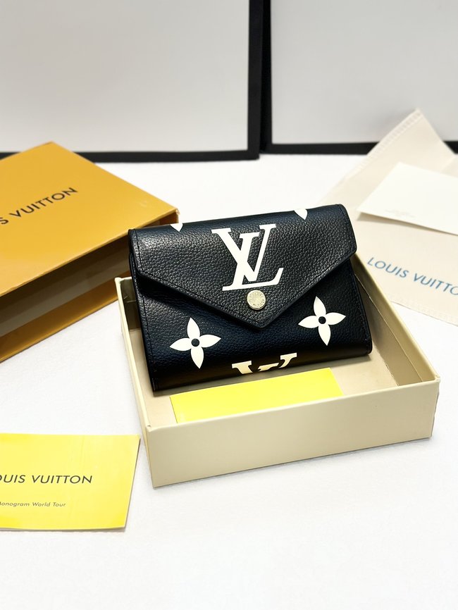 Louis Vuitton Cowhide Short Wallet 