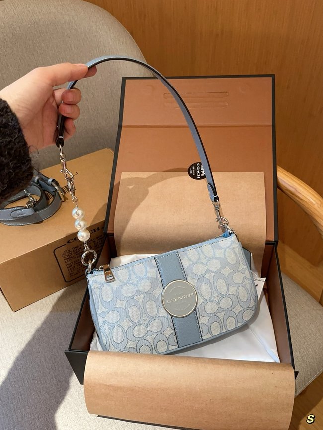 Coach Lonnie Pearl Baguette Bag 
