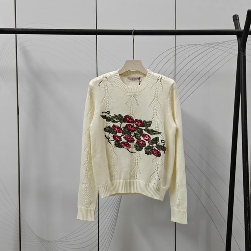 Valentino Knit Long Sleeve Pullover, Simple and Elegant Style