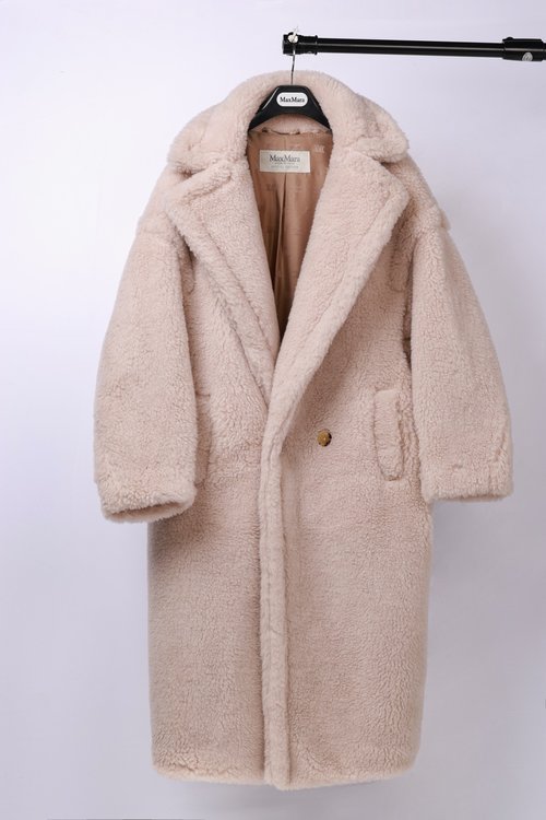 Max Mara Teddy Bear Long Garment in Vanilla, Blend of Cashmere and Silk