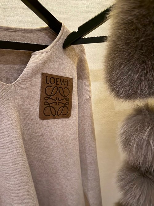 Loewe Knitted Set for a Moderate Weight Range