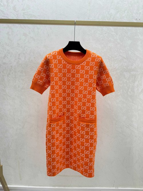 Gucci Color-Blocked Floral Round-Neck Knit Dress