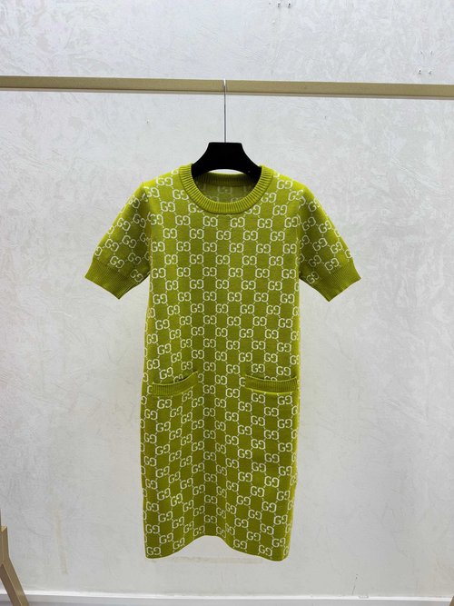 Gucci Color-Blocked Floral Round-Neck Knit Dress