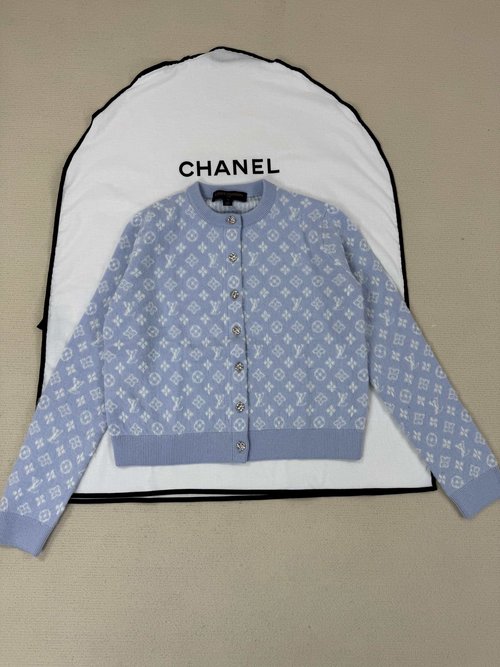 Louis Vuitton In - depth Design of Open - Front Cardigan