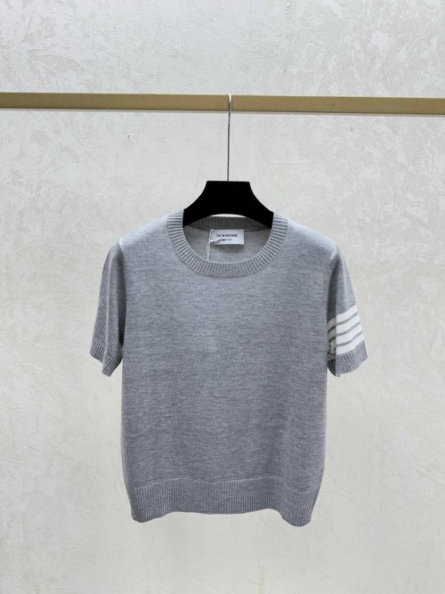Thom Browne Color-blocked Round Neck Short-sleeved Knitted Top