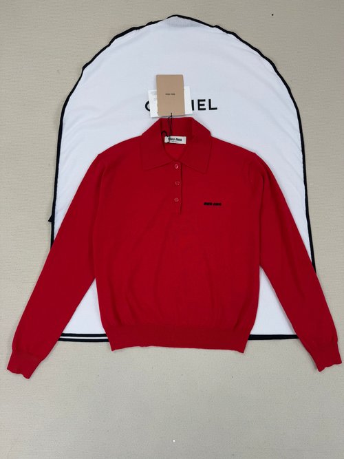 Miu Miu Cozy Knit Long-Sleeved Top Detailed View