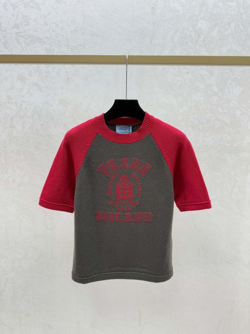 Prada Red & Grey Color-blocked Letter Jacquard Round Neck Short Sleeve Top