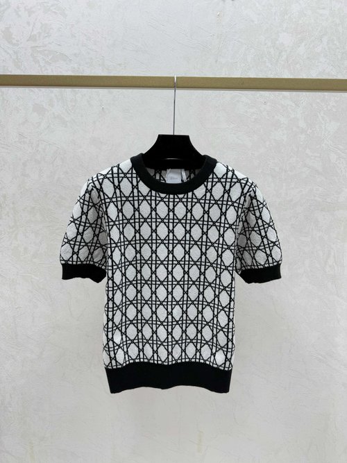 Dior Contrasting Pink and Black Diamond Round Neck Knit Short Sleeve