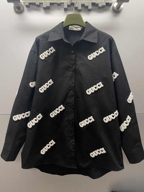 Gucci Contrast-towel Logo Shirt for Fashion Enthusiasts