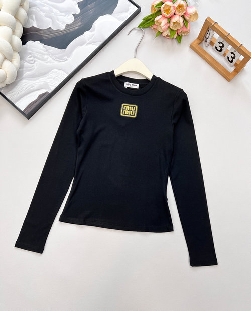 Miu Miu Elastic Fitted Long Sleeve T-Shirt with Gold Thread Letter Embroidery